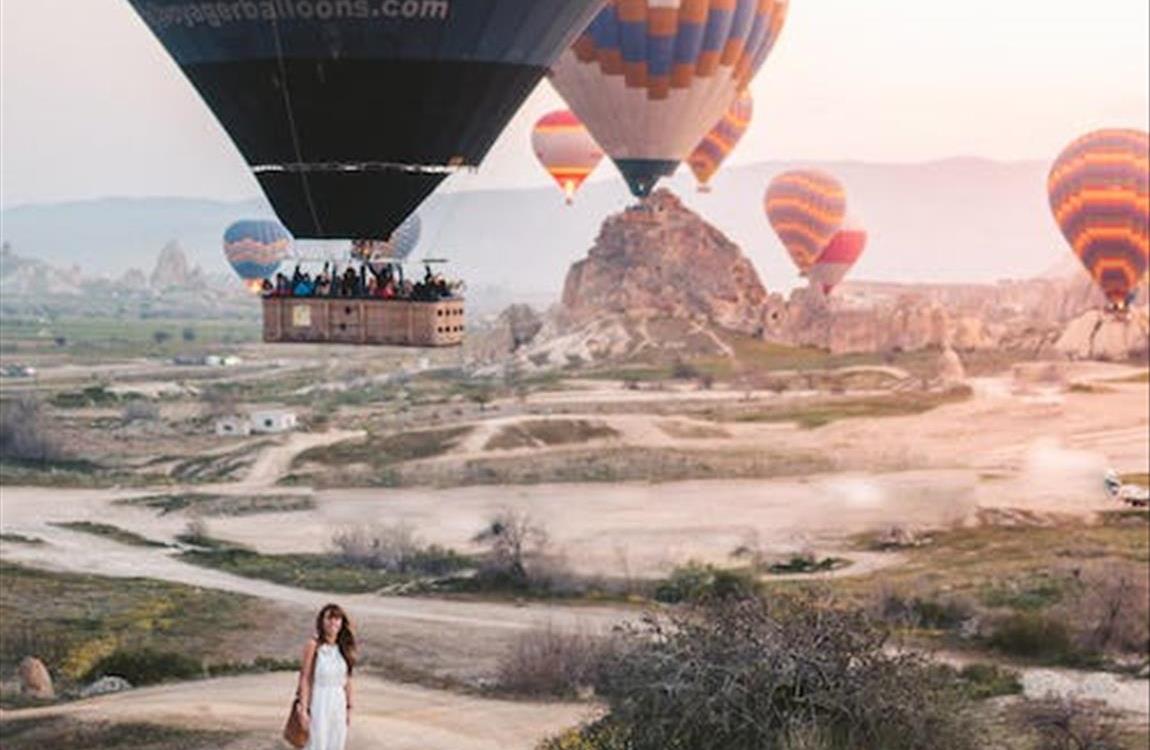 Pamukkale Hot Air Balloon Tour With Champagne